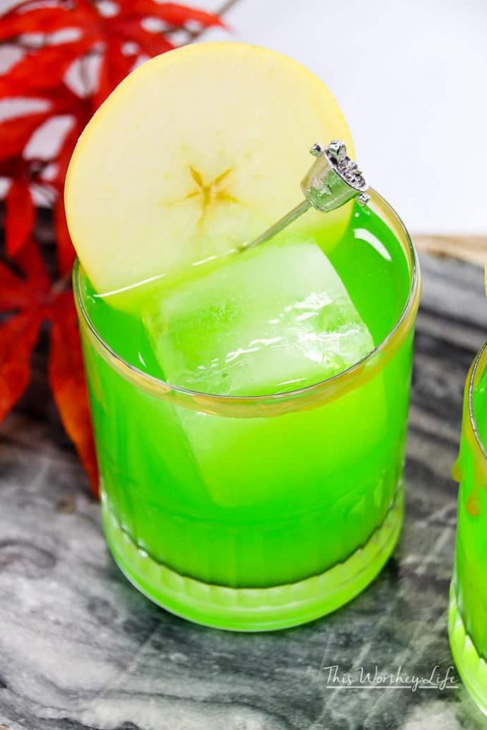 How To Make A Caramel Apple Martini