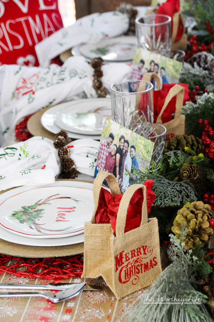 Noel Red & White Christmas Tablescape