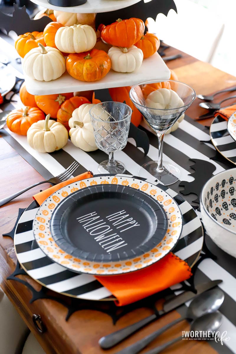 Black and White Halloween Decor For Tablesetting