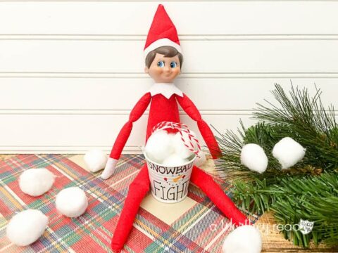 Last Minute Elf On the Shelf Ideas that are quick to do!