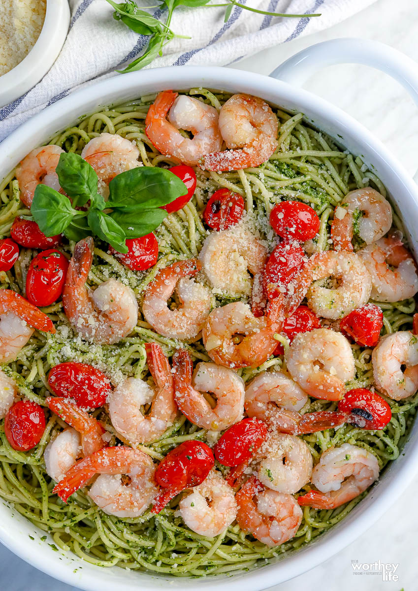 Al Pesto Pasta With Shrimp