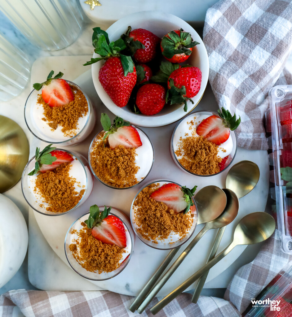 no bake strawberry mousse with a cookie crumble base